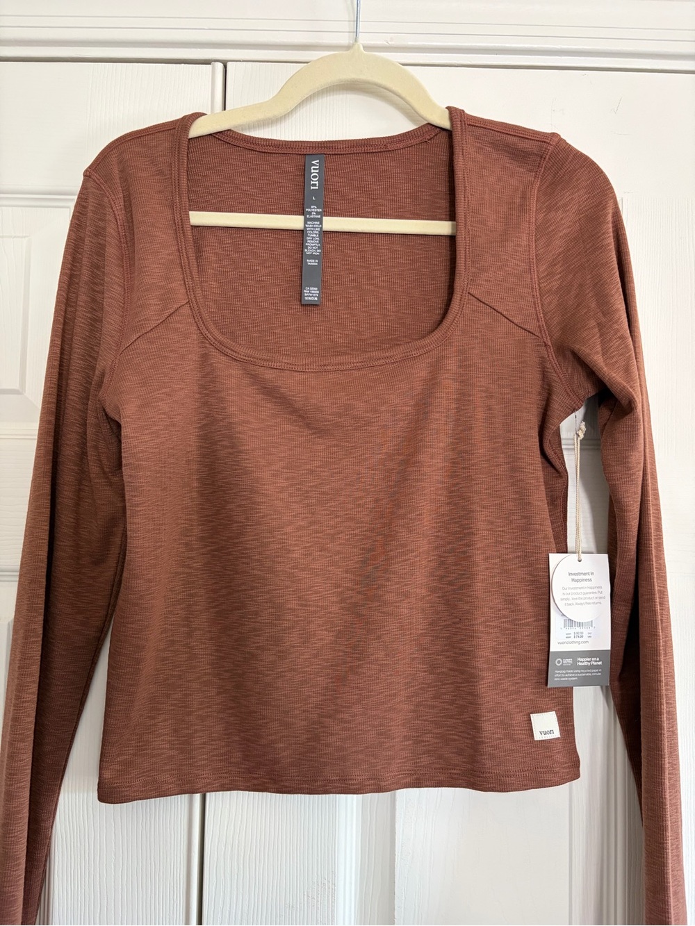 Vuori Women's Rusty Brown Scoop Neck Long Sleeve Top